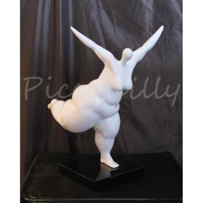 China Abstract China High Quality Wholesale Fiberglass Modern Art Lady Dancing Statue for sale