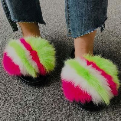 China Cushioning Keep Fur Slippers Wholesale Affordable High Quality Fluffy Cute Outdoor Warm Fashionable Women's Fluffy Slippers for sale