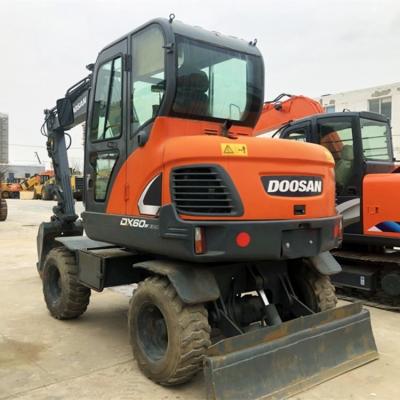 China Dx60w-9 Gebruikte Doosan graafmachine tweedehands Doosan 6 ton graafmachine Te koop