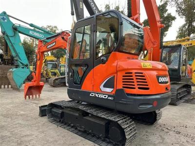 China Dx60 Doosan Mini Digger 6 ton Gebruikte kleine graafmachine ORIGINAL Hydraulisch systeem Te koop