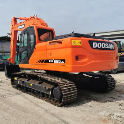 China Coreia Original Excavadora Doosan Usada Dx225 22000KG 115KW Potência à venda