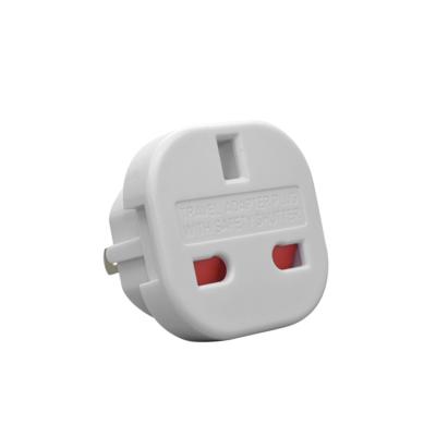 China Built-in Safty Shutter to Current UK EU Schuko to US AUS Plug Adapter Travel Plug CE Small Size for sale