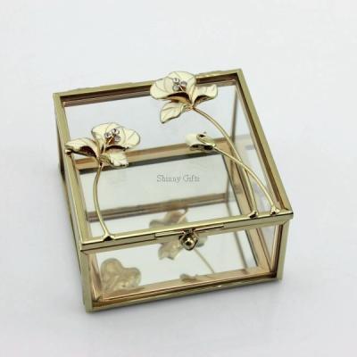 China Wedding Gifts Flower Glass Design Jewelry Box for sale