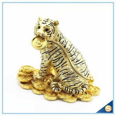 China Home Decoration Tiger With Money Trinket Box Lucky Animal Trinket Box SCJ413 for sale