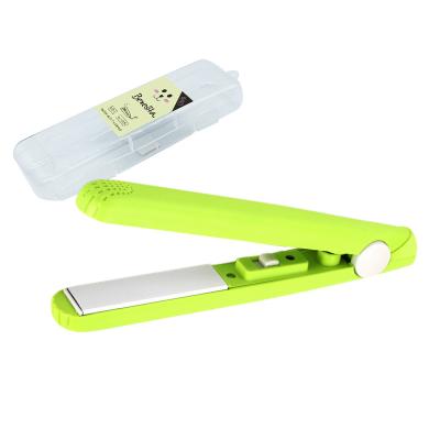 China Car BENEDITA Mini Hair Straightener And Curler 2 in 1 for thin hair for sale