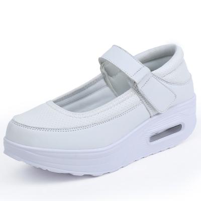 China 2021 PU Hot Sale Style Sports Nurse Walking Casual Shoes for sale