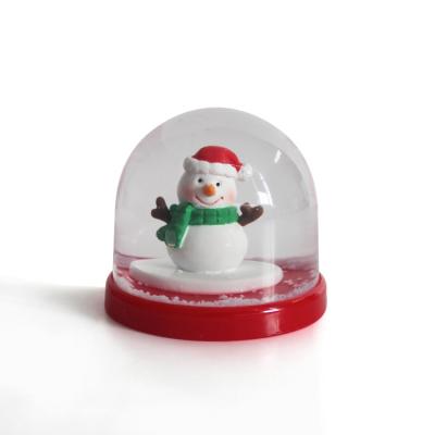 China Europe Soft Plastic Snow Globe Decoration Cartoon Snowman Cheap Resin Crafts for sale