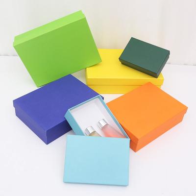 China Recyclable Red White Green Red White Plain Paper Box Plain Embalaje Factory Embalaje Cardboard Cardboard Colorful Paper Gift Box for sale