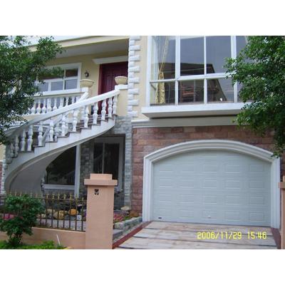 China Modern Villa Galvanized Heat Insulation Steel Sectional Garage Door for sale