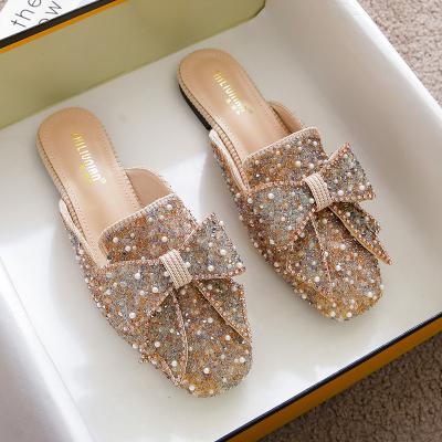 China 2021 Fashion Trend Women Slippers Flats Shoes Jewelery Pearl Bow Sandals Large Size Mules for sale