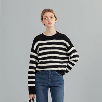 China Anti-wrinkle retro European and American fashion winter stripes simple loose casual knit sweater plain pullover women's sweater for sale