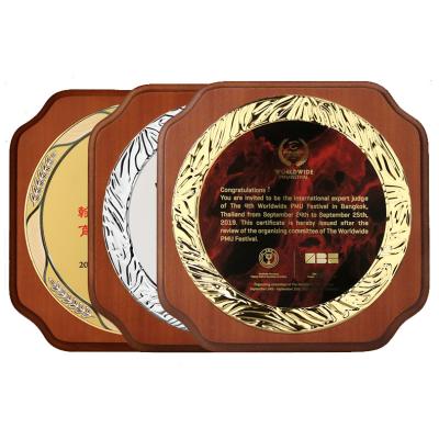 China China custom made high quality shield stand award trophy wooden plaque for sale