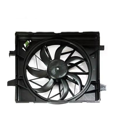 China Montagem do ventilador do radiador do motor elétrico para o condensador de CA do carro Fiat 55037992AD à venda