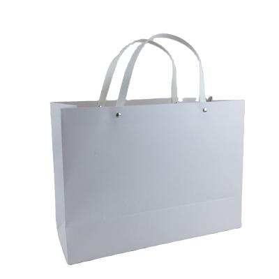 China Recyclable White Paper Gift Bag White Paper Bag Package Shopping Paper Bag for sale