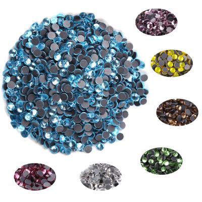 China Non-PVC & Lead Free Round DMC Shiny Hot Fix Glass Dress Applique Clothing Crystal Rhinestones for sale