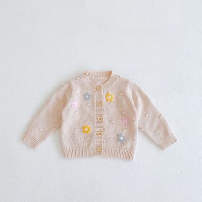 China 2021 Ivy41195A Autumn Toddler Baby Sweaters Flower Design Kids Handmade Baby Knitted Cardigan Anti Shrink for sale