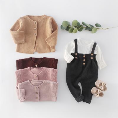 China Ivy10703A Plain Design Baby Sweater Cardigan Outfits Unisex Antibacterial Knitted Baby Romper Set for sale