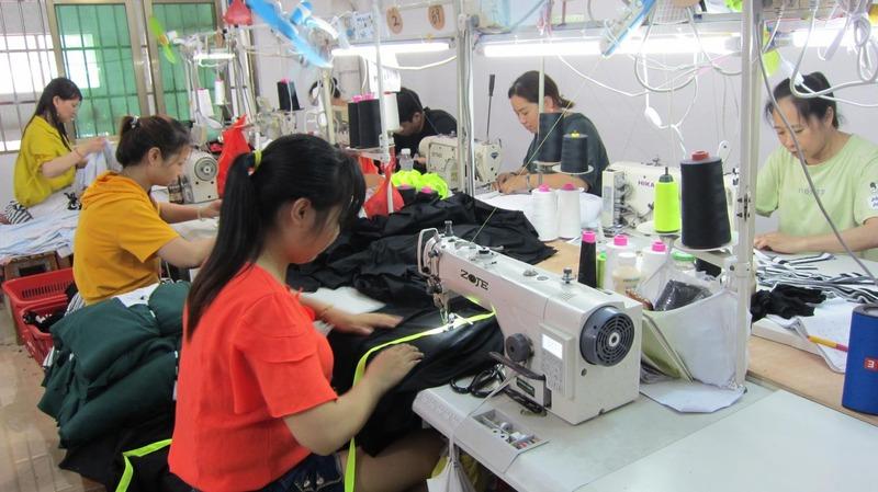 Verified China supplier - Guangzhou Heise Beisi Clothing Co., Ltd.