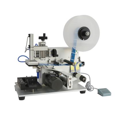 Chine MT-60 Semi Automatic Tabletop Piston Flat Label Applicator Machine Square Box Jar Bottle Sticker Labeling Machine à vendre