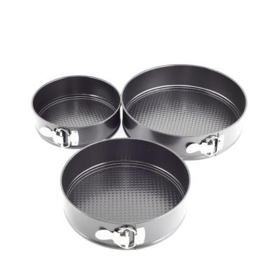 China Sustainable Carbon Steel Round Bread Baking Tray Lock Cake Mold Non-Stick Coated Mousse Baking Cake Tray for sale