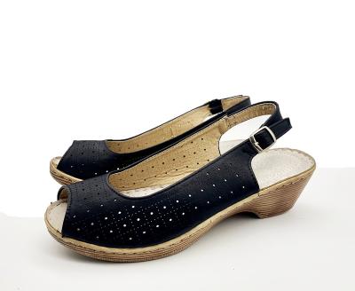 China Fashion Trend Clearance For Women's Shoes Leather Shoes With Flat Unique Lady Sandals for sale