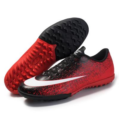 China Fashion \ Comfortable \ Durable Wholesale Football Boots Factory Outlet Soccer Shoes Men Sports Shoes Soccer Shoes Soccer Boots Goods In Stock for sale