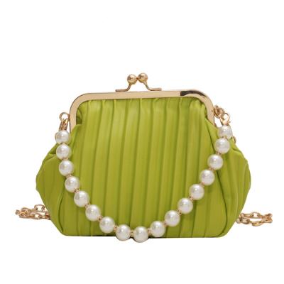 China 2021 High Quality Korean Ladies Chain Small Fashion Trendy Clutch Shoulder Custom Female Handbags for sale