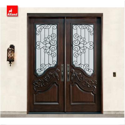 China High Quality Sound Insulation High Security Classic Swinglivng Entrycarved Solid Wood Door for sale