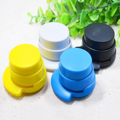 China Environmental Friendly Easy Hand Stapleless Stapleless Stapler Plastic Stapler for sale