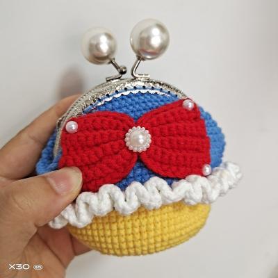 China North America Yixianqian 2023 New Custom Handmade Crossbody Bag Weaving Crafts Knitting Soft Toys for Snow White for sale