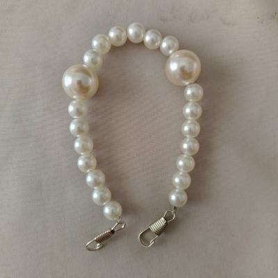 China Europe Yixianqian 100% handmade knitting toy Pearl Chain for sale