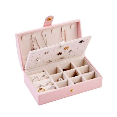 China Hot Selling 2021 Jewelry Package Jewelry Organizer Box Pink Travel Leather Jewelry Case Portable PU Ring Box for sale