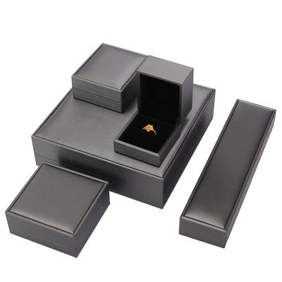 China Eco - Friendly Cheap Leather Jewelry Ring Packaging Box Custom Case for sale