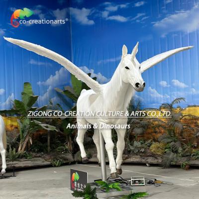 Chine Simulation d'animaux animatroniques Unicorn avec des ailes Pour la décoration du parc à thème à vendre