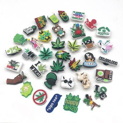 China Anime Wholesale 2022 New Mexican Weed PVC Crocodile Charm for sale