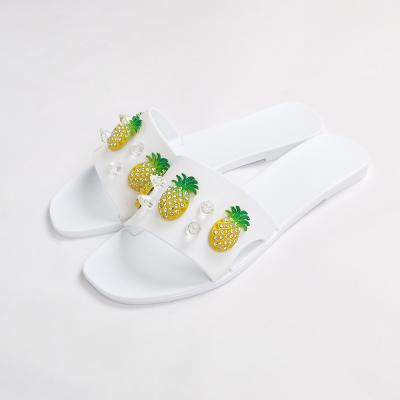 China Newest Design Pineapple Fruit Lightweight Jelly Slippers Custom Fruit Ladies Jelly Sandals for sale