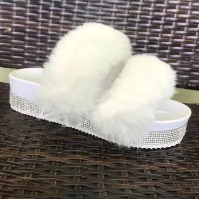 China Wholesale Fashion Trend Plus Size Fashion Real Fox Raccoon Fur Outdoor Fluffy Slippers, Hairy Women's Fur Slippers for sale