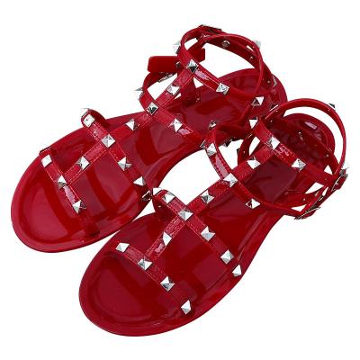 China CUSHIONING Rivet Luxury Flat Casual Flat Sandals Ladies Fancy Ladies Shoes Freeze Slippers for sale