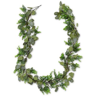 China Hot Sale 6Ft Artificial Amazon Metal Plastic Fabric Metal Garland Eucalyptus Greenery Garland Wedding Eucalyptus Faux Vines Backdrop Arch Wall Decor for sale