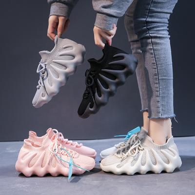 China New Designs Anti-odor New Designs Sneakers Lovers Summer Breathable Sock Running Shoes Women Sneakers Shoes for sale