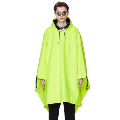 China Breathable Thick Raincoat Men Long Raincoat Waterproof Polyester Rain Coat for sale