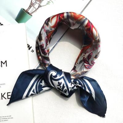 China 100 Wholesale High Quality Pure Silk Women Summer Newest Square Digital Printed Scarf Color for sale