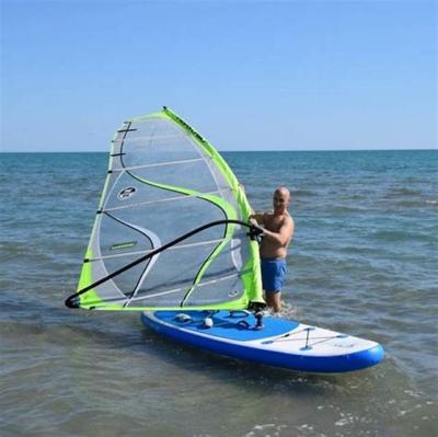 China 22 mm Durchmesser 2,3 m Länge Aufblasbare Windsurfsegel Dacron-Form zu verkaufen