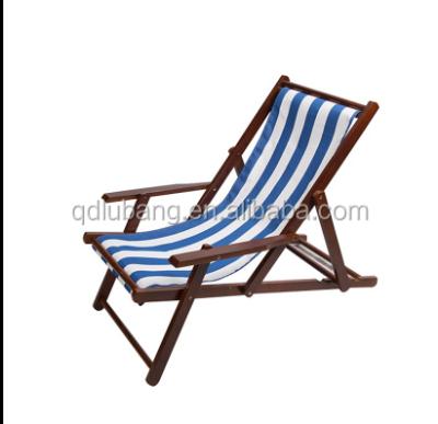 China Durable adjustable beach chair made of Canadian oak wood; Sits in 4 positions for sale