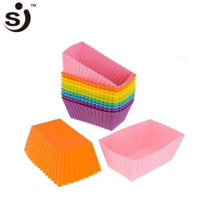 China Yiwu Sustainable Cake Decorating Supplies Mini Silicone Cupcake Mold Liner Square Bread for sale