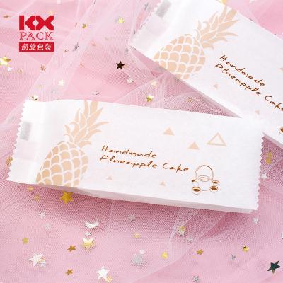 China Disposable Custom Printing White Paper Pineapple Pastry Bags Candy Cake Packaging Bags for sale