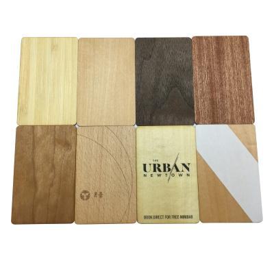 China Programmable WOODEN Tag 213/216 Bamboo Wooden Hotel Rfid Iso14443a Smart Business Cards Business Card Key Card for sale