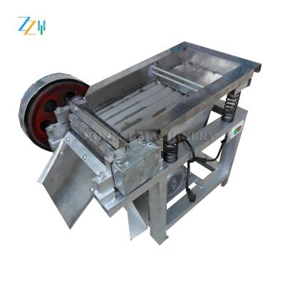 China High Efficiency Wide Bean Peeling Machine / Industrial Soybeans Peeling Machine for sale