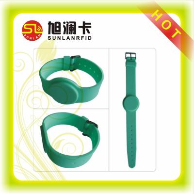 China RFID Barcelet Silicon Waterproof Rfid Wristband Blue Custom Design Adjustable Size for sale