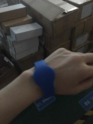 China Justierbares RFID-Armband-Ultralight Chip Silkscreen-Drucksilikonkautschuk zu verkaufen